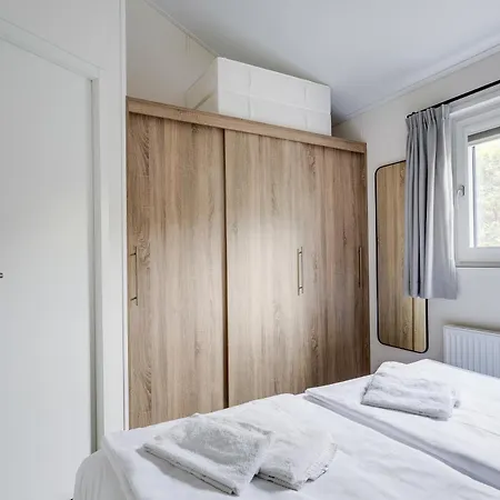 בית נופש Modern Ingericht Op Park Op De Veluwe אפ