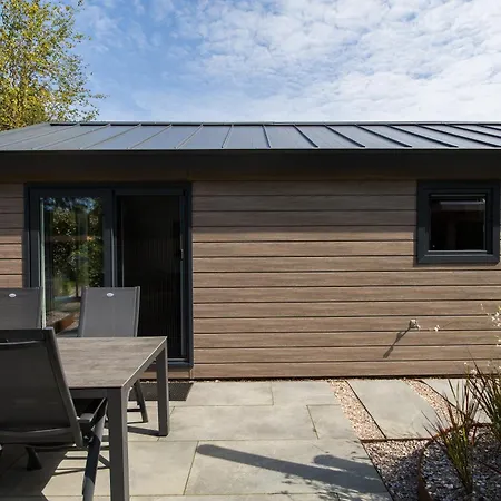 Modern Ingericht Op Park Op De Veluwe 別荘