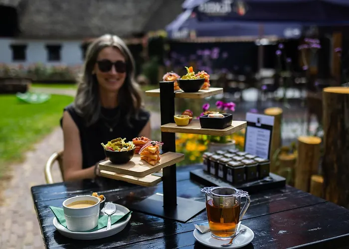 Dom wakacyjny Modern Ingericht Op Park Op De Veluwe